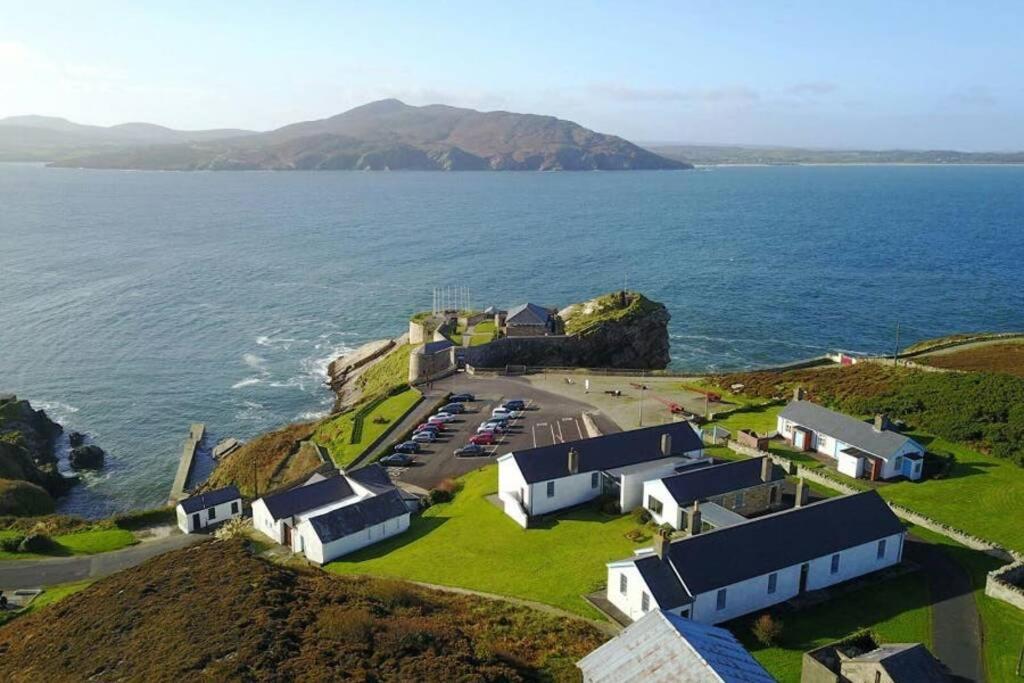 Red Gate Cottage Buncrana Exterior foto